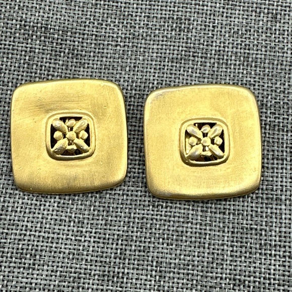 Vintage Givenchy Earrings Clip On 1980’s #370 - Picture 4 of 6